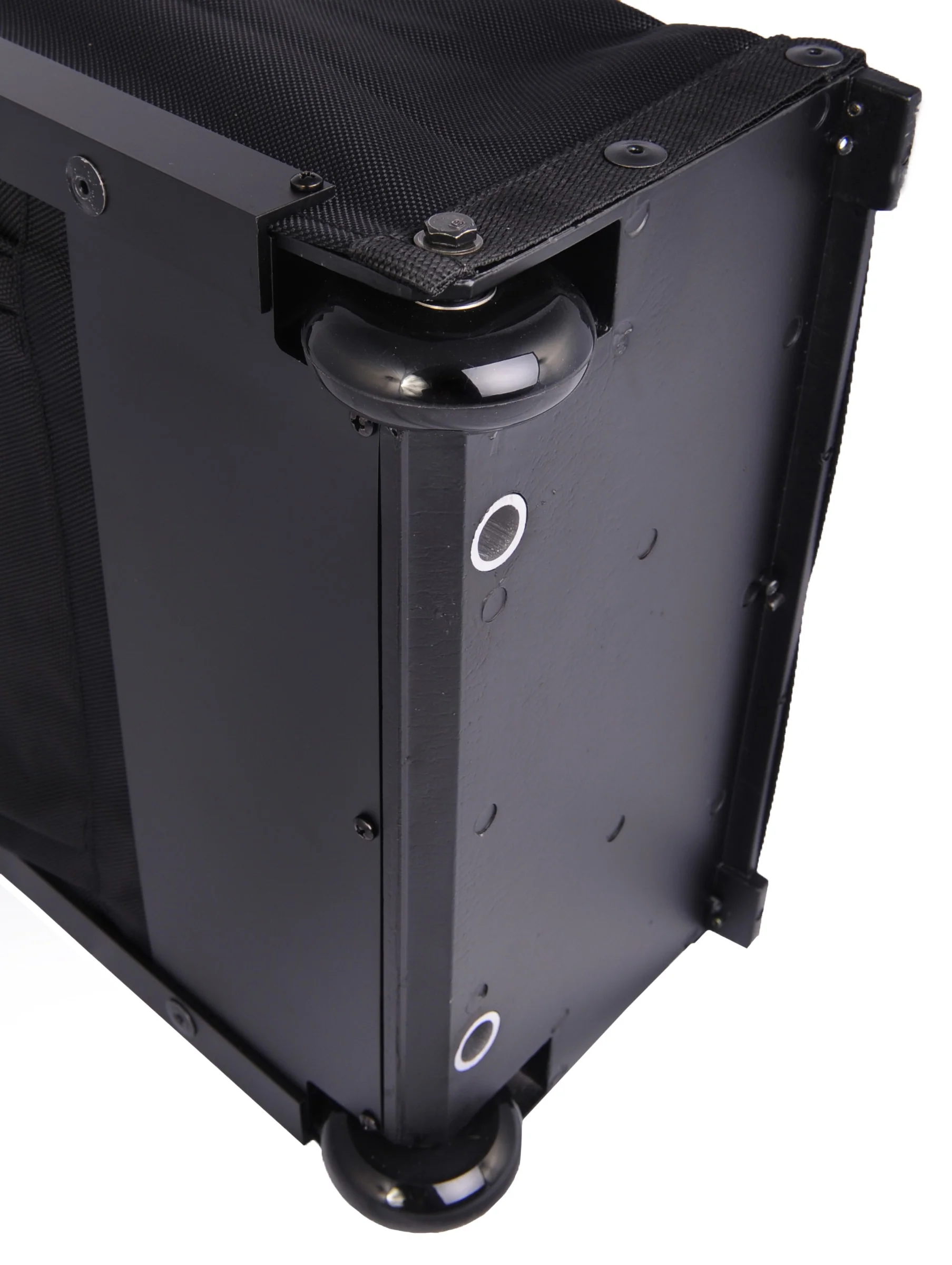 Stealth 26'' Rolling Bag - Image 8